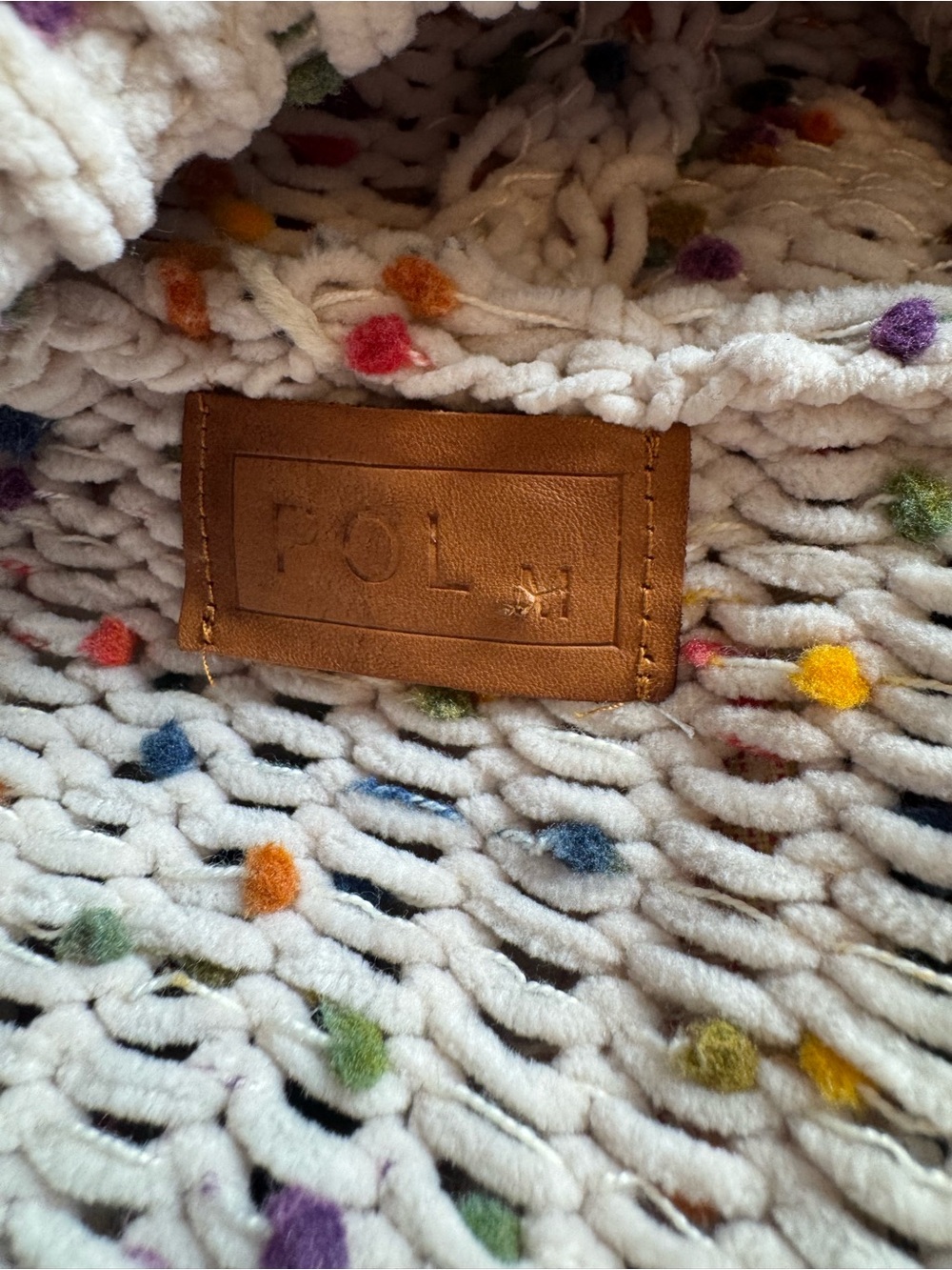 POL Confetti Speckled Cream V-Neck Pullover - Picture 5 of 6